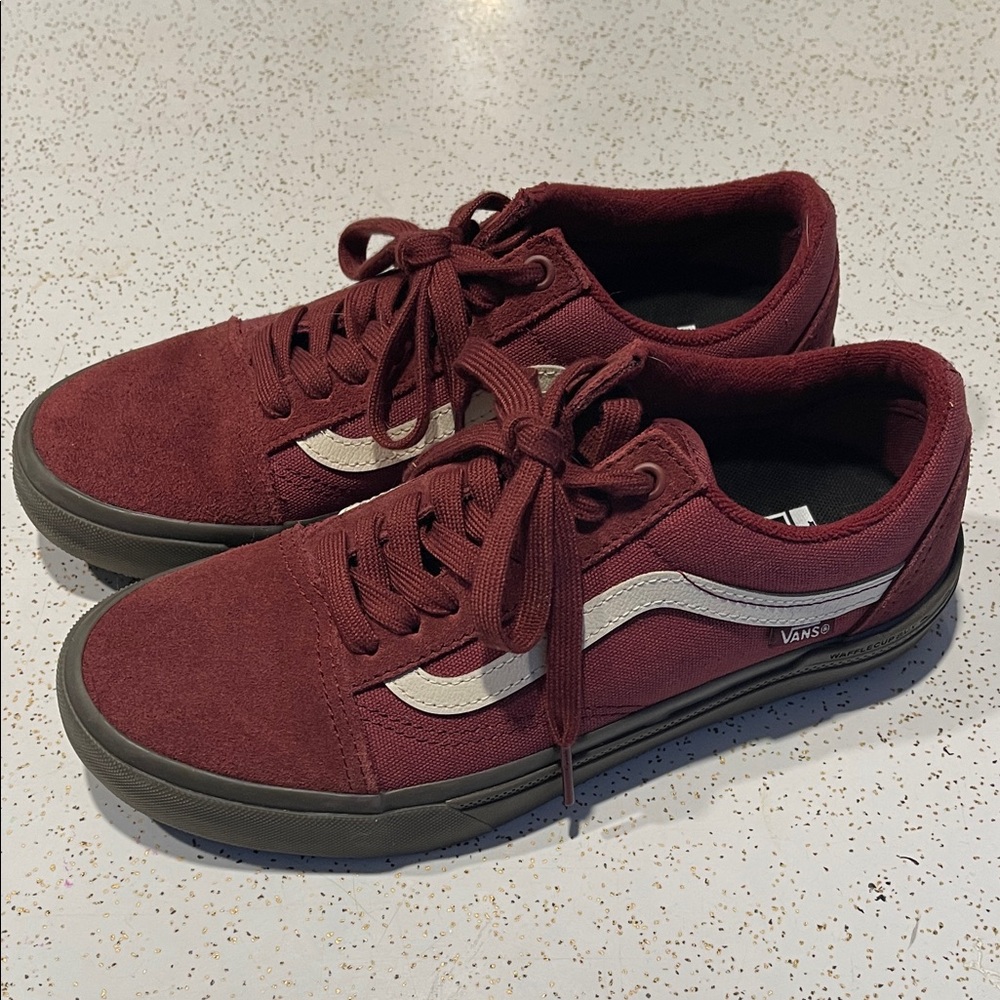 Vans- maroon men’s 7